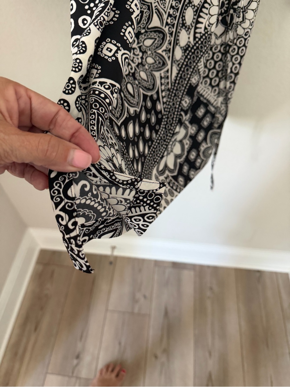 LOFT Black and White Paisley Print Long Sleeve Tie-Waist Dress - Picture 5 of 7